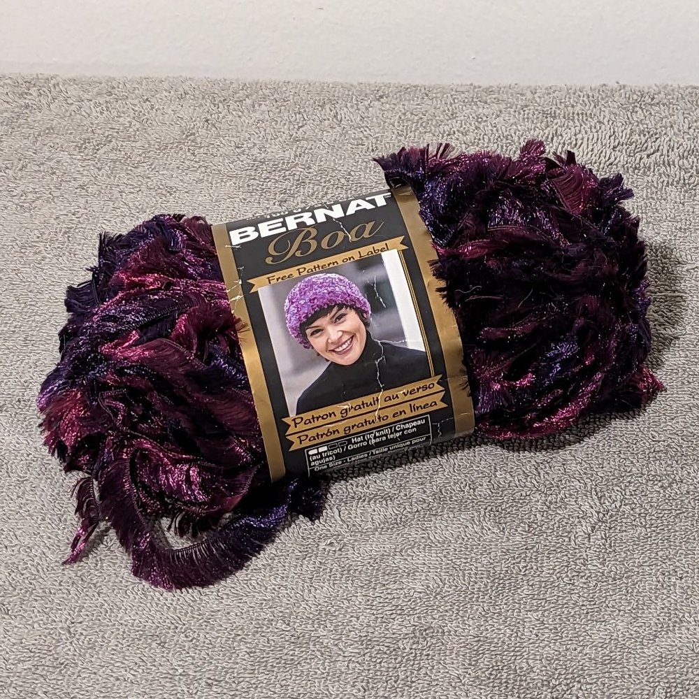 YARN Polyester Purple Parrot Bernat Boa Eyelash Feather FULL SKEIN DISCONTINUED